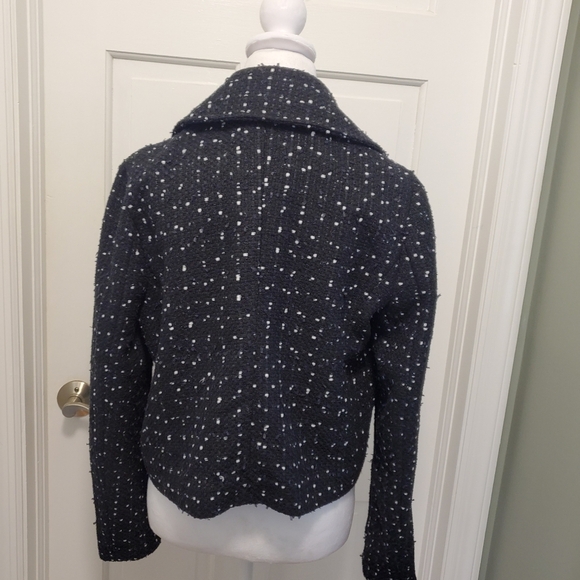 Ann Taylor Black & White Crop Style Blawr Jacket Size 4, Stylish, Chic - Picture 5 of 11